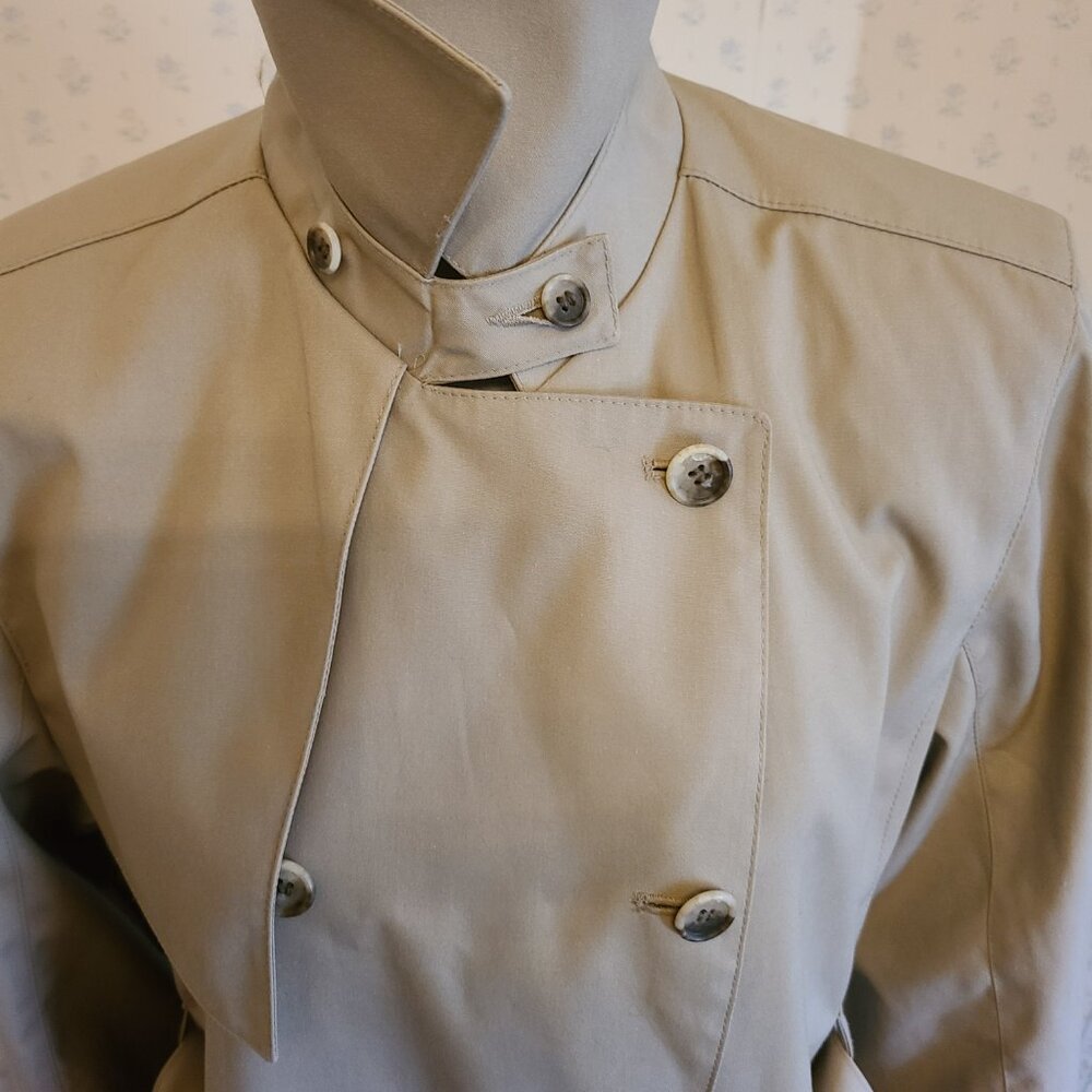 LONDON FOG VINTAGE WOMEN DOUBLE BREASTED BEIGE TRENCH COAT-CLASSIC BELTED STYLE - Picture 7 of 12